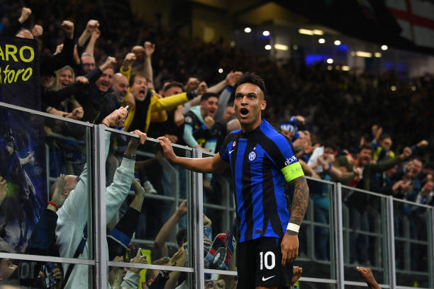 绿茵场上的 绿茵场上的