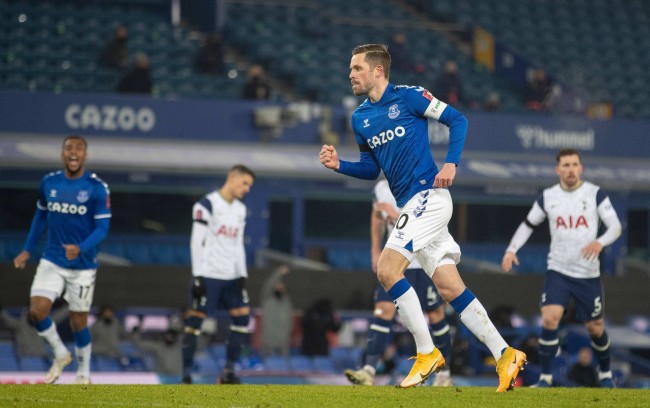 仅发挥了球 仅发挥了球